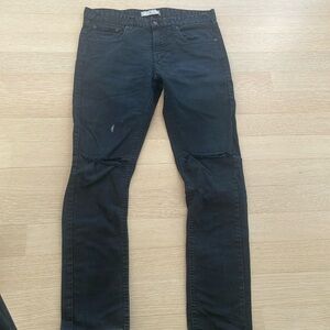 Black Ripped-Knee Zara Biker Jean, Size 31